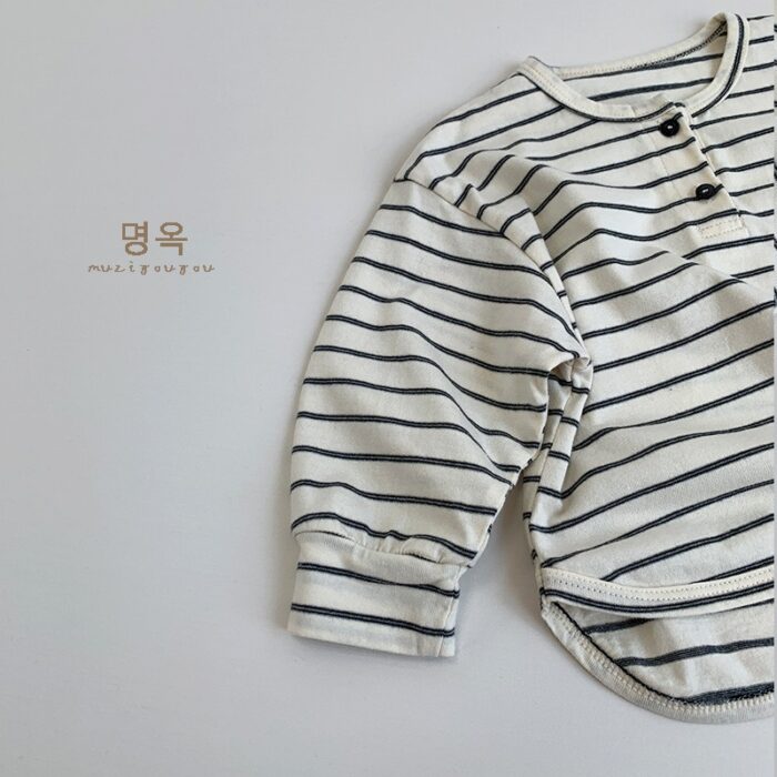 韓版80~130cm -橫條兩釦上衣：圖片 2