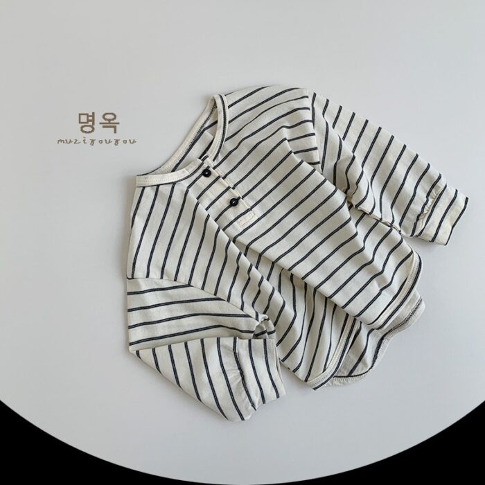 韓版80~130cm -橫條兩釦上衣