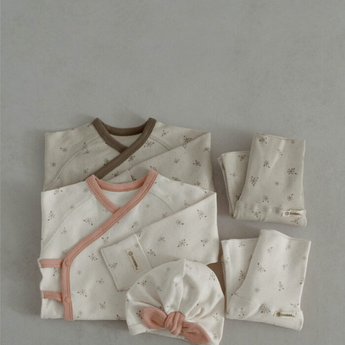 韓版 66~90 - 蝴蝶衣+高腰褲+帽子(三件一組) / 二色