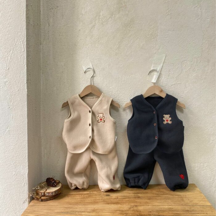 韓版 73~100 - 熊熊刺繡雙面絨背心+褲子 / 二色