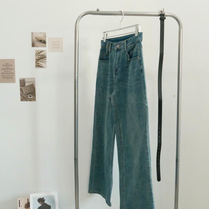 現貨韓版女裝 - 全彈性百搭直筒落地牛仔褲(附腰帶)