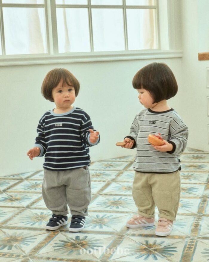 正韓秋季1~7y - 橫條上衣 / 二色