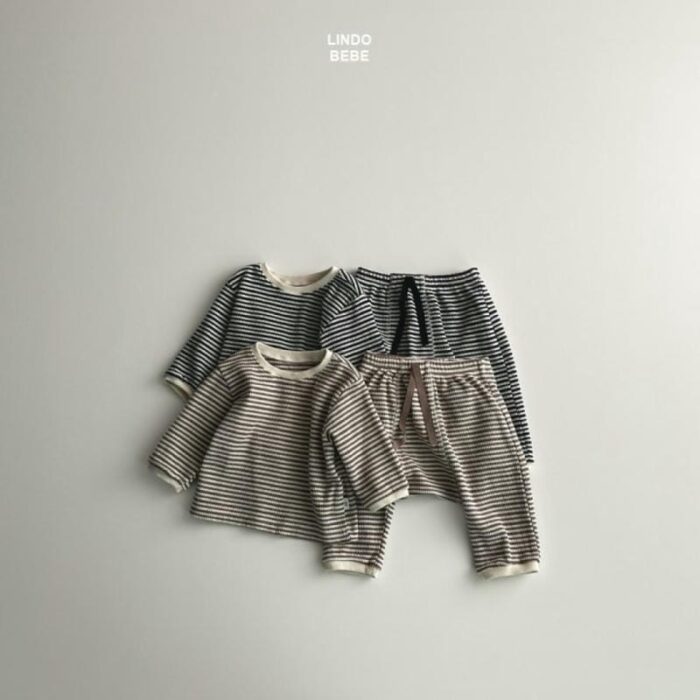 正韓秋季3m~18m - 橫條套裝(上衣+下褲) / 二色