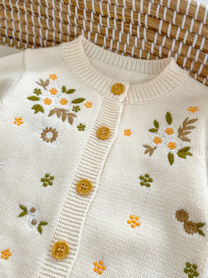 韓版秋季66~100cm - 花朵刺繡針織外套 / 襯衫：圖片 3