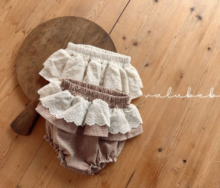 正韓冬季Babe - 蕾絲包屁褲 / 二色