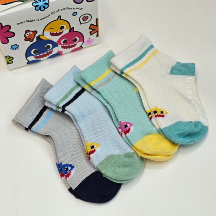 正韓冬季13~17cm - Baby Shark 男生四件一組