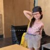 英文印花背心 / 二色(80~130cm)：圖片 2