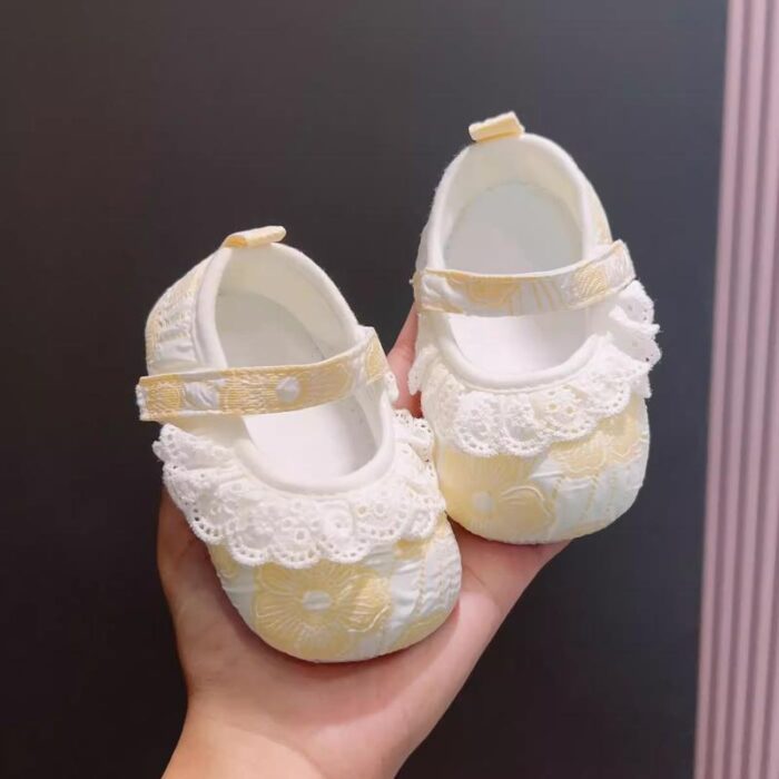 11.5~12.5cm - 超美蕾絲緹花步前鞋 / 三色